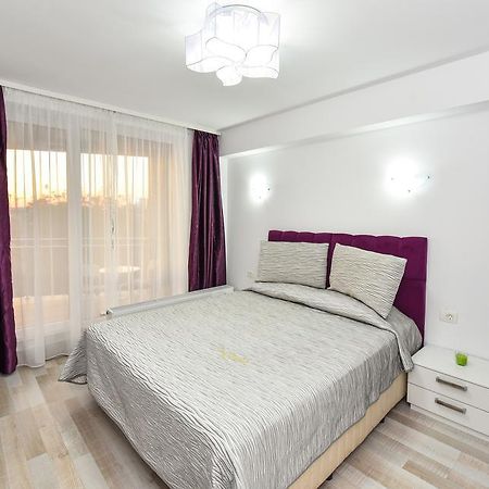 Pierre Cardin Deluxe Apartment With Terrace By Magniflex Bucarest Extérieur photo